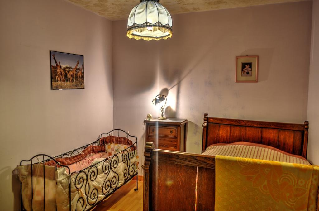 La Ferme Des 3 Suissesses Panzió Saint-Paul  Szoba fotó