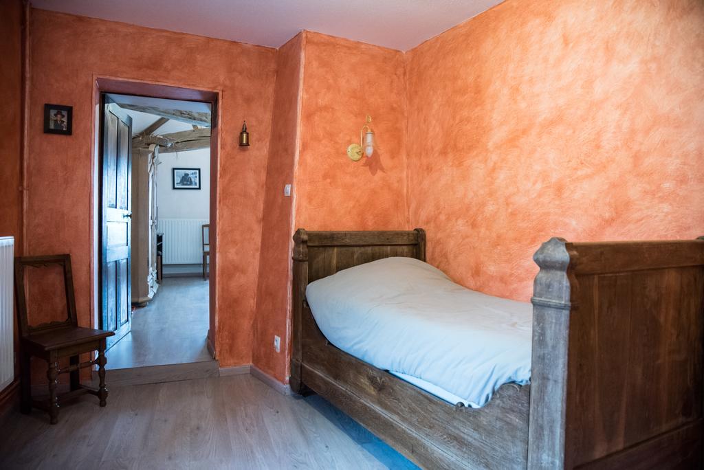 La Ferme Des 3 Suissesses Panzió Saint-Paul  Kültér fotó